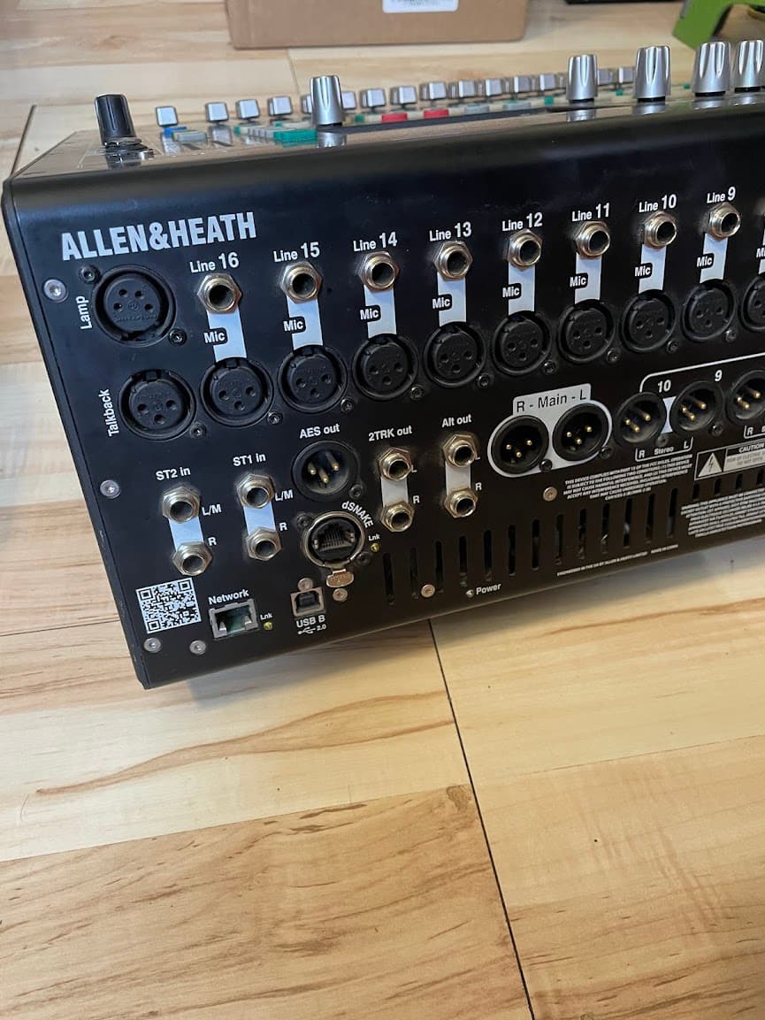 Цифровой микшер Allen & Heath Qu-16 9