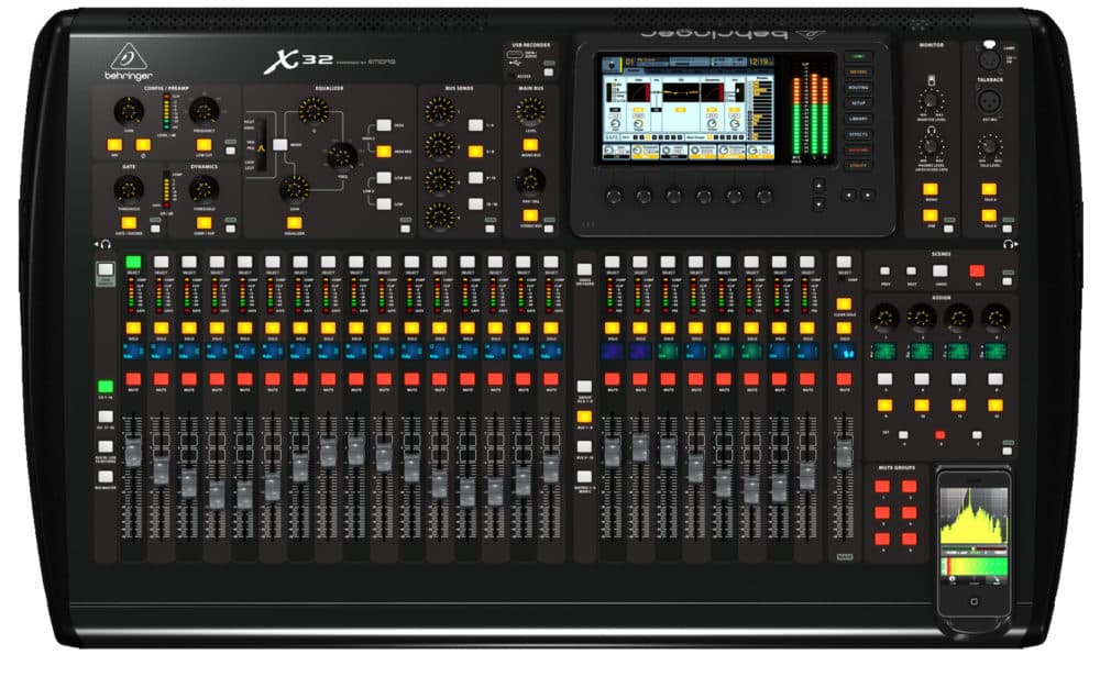 Цифровой аудиомикшер Behringer x32 3