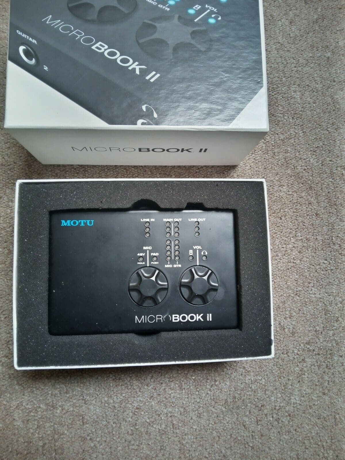 Аудіоінтерфейс MOTU MicroBook II