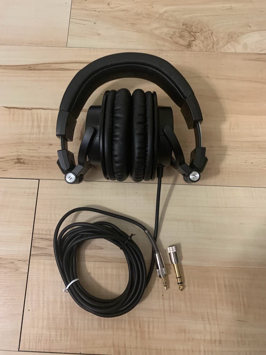 Студийные наушники Audio-Technica ATH-M50 4