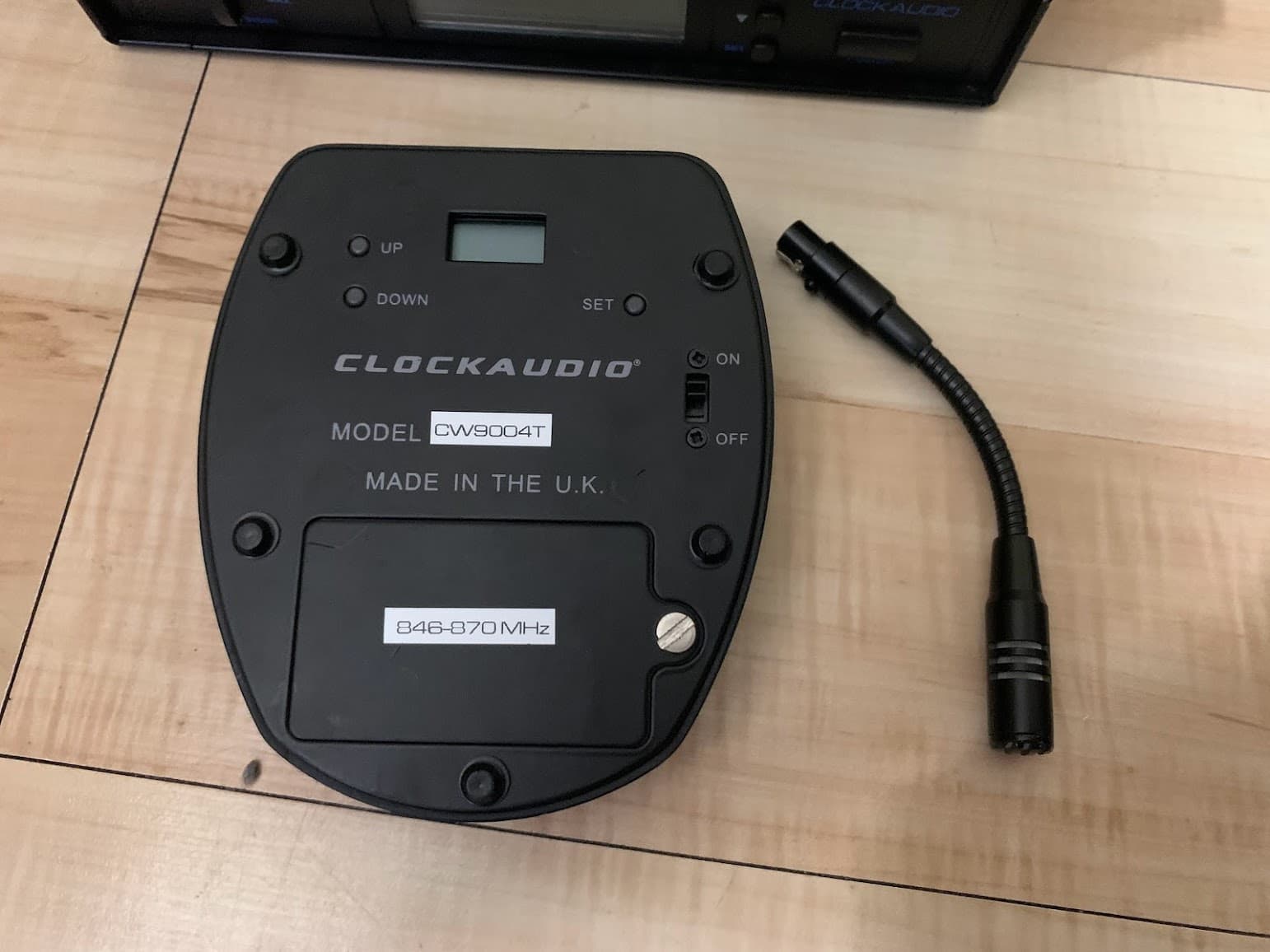 Радиосистема "гусиная шея" ClockAudio CW 9004 4