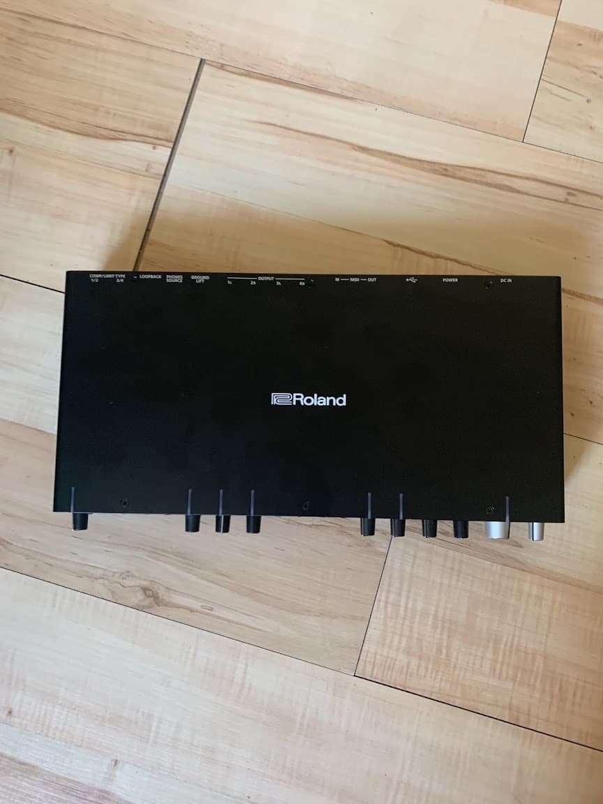 Аудиоинтерфейс Roland Rubix 44 4