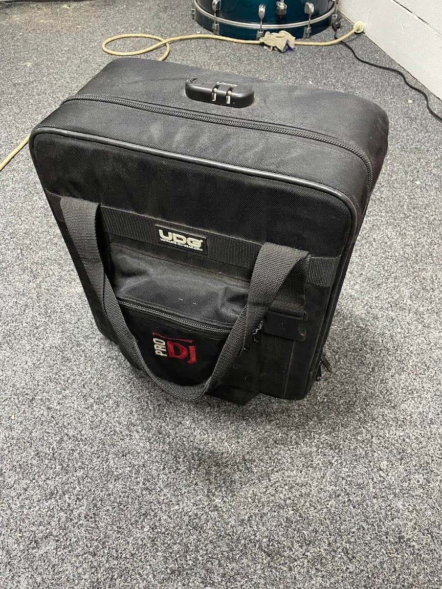 Сумка UDG Ultimate Pioneer CD Player/Mixer Bag Large