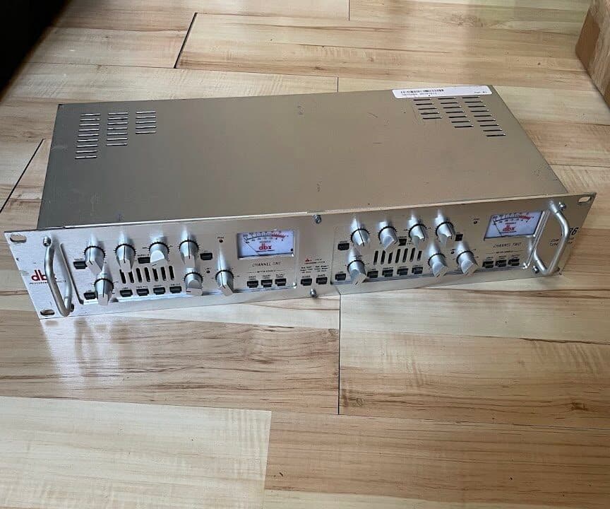 2 канальний ламповий преамп DBX 586