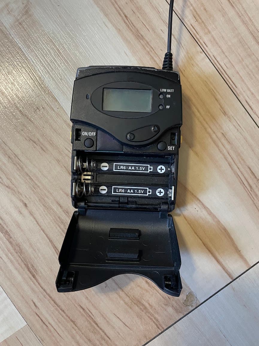 Накамерный приемник Sennheiser EK 2000 3
