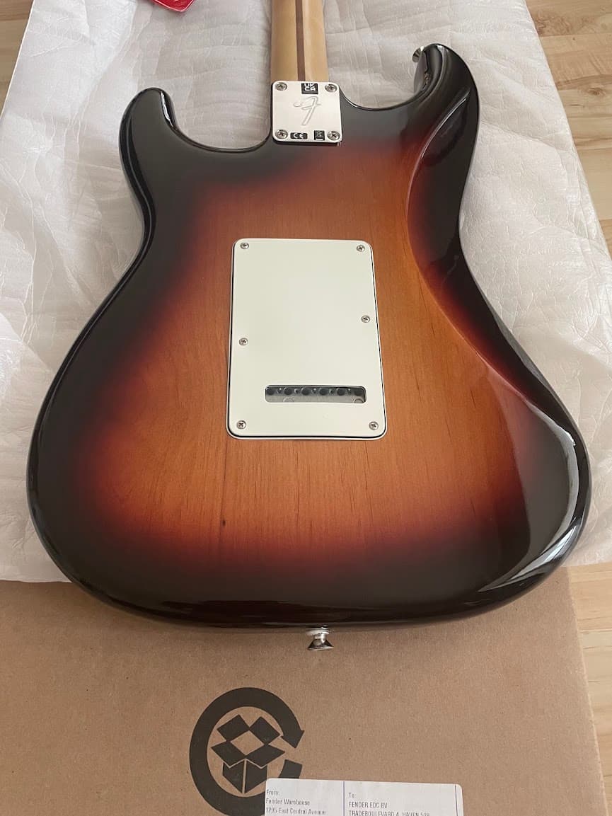 Электрогитара Fender Player Stratocaster PF 3TS (MIM) 7