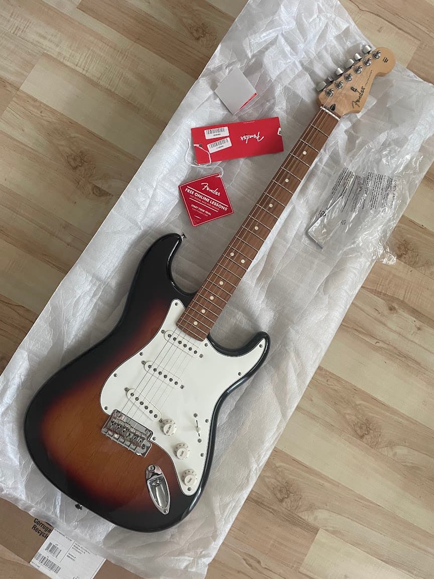 Электрогитара Fender Player Stratocaster PF 3TS (MIM) 2