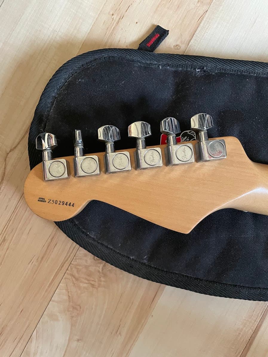 Электрогитара Fender Highway One Stratocaster 2005 USA 8