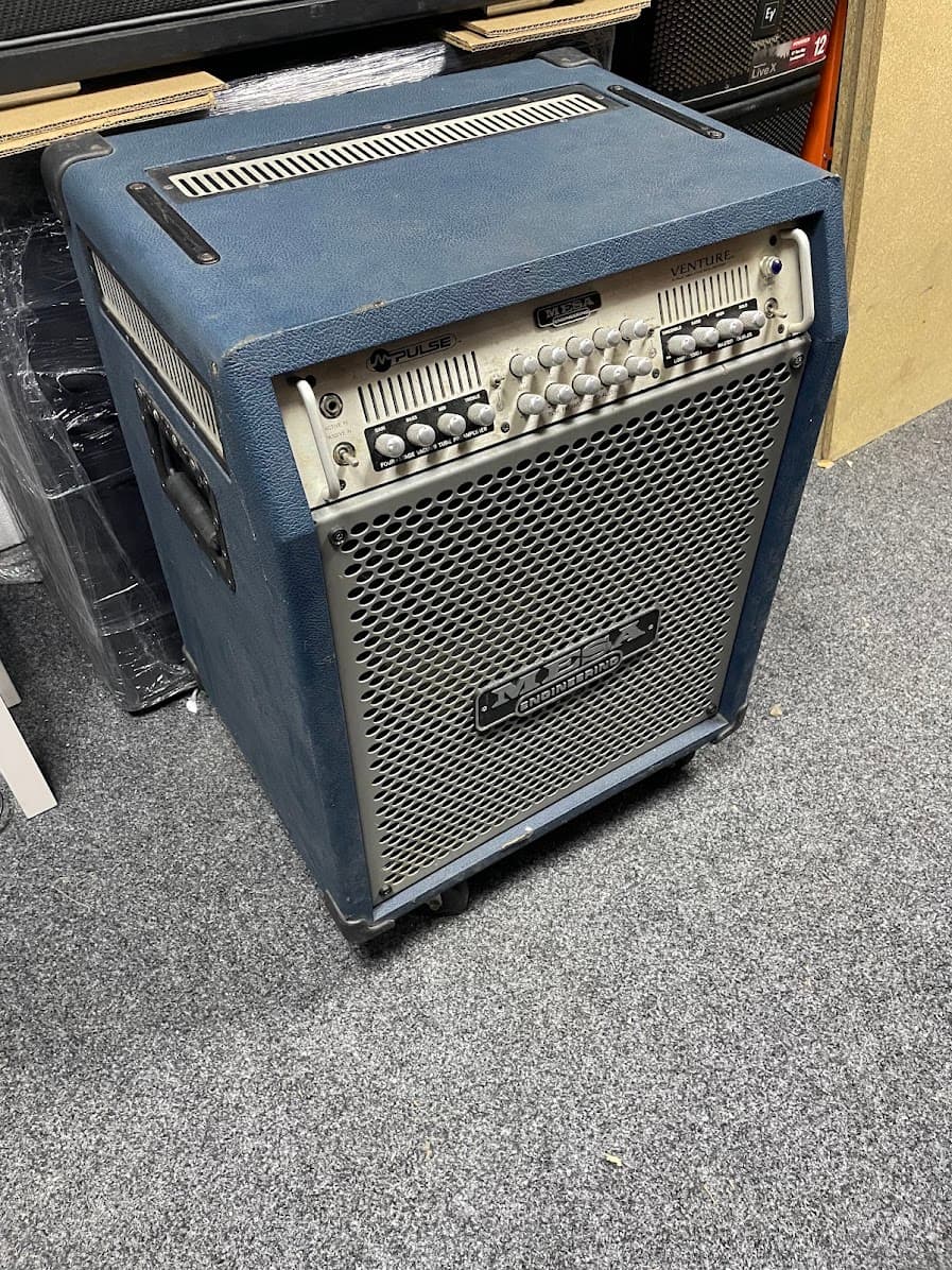 Комбо усилитель для Бас гитары Mesa Boogie Venture M Pulse 210 2