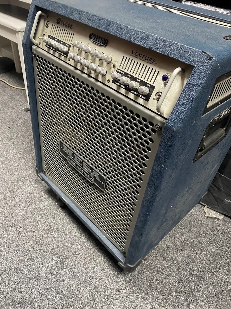 Комбо усилитель для Бас гитары Mesa Boogie Venture M Pulse 210 4