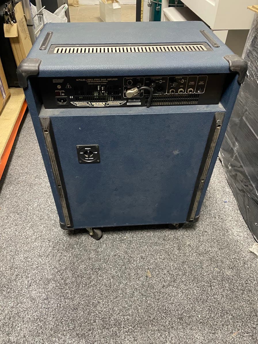 Комбо усилитель для Бас гитары Mesa Boogie Venture M Pulse 210 6