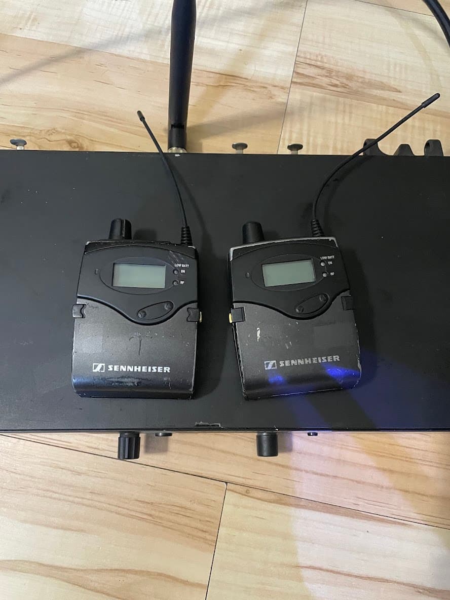 Двойная мониторная система Sennheiser 2050 IEM (Aw) 3