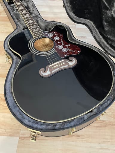 Електро-акустична гітара Epiphone EJ-200Ce Bk Gld 10