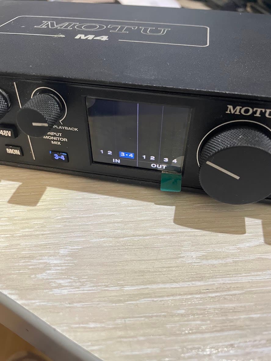 Аудиоинтерфейс MOTU M4 2