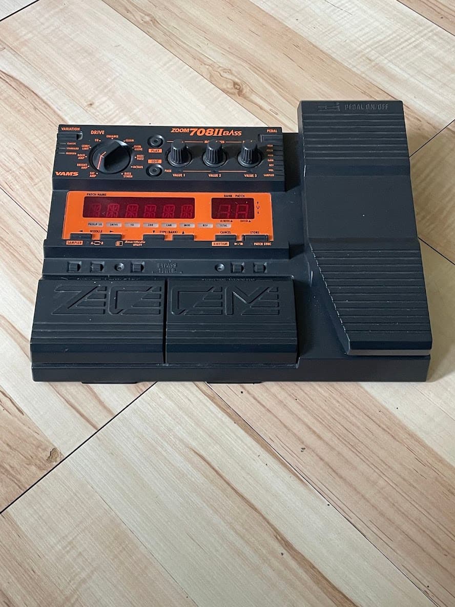 Процесор для бас-гітари Zoom 708II Bass