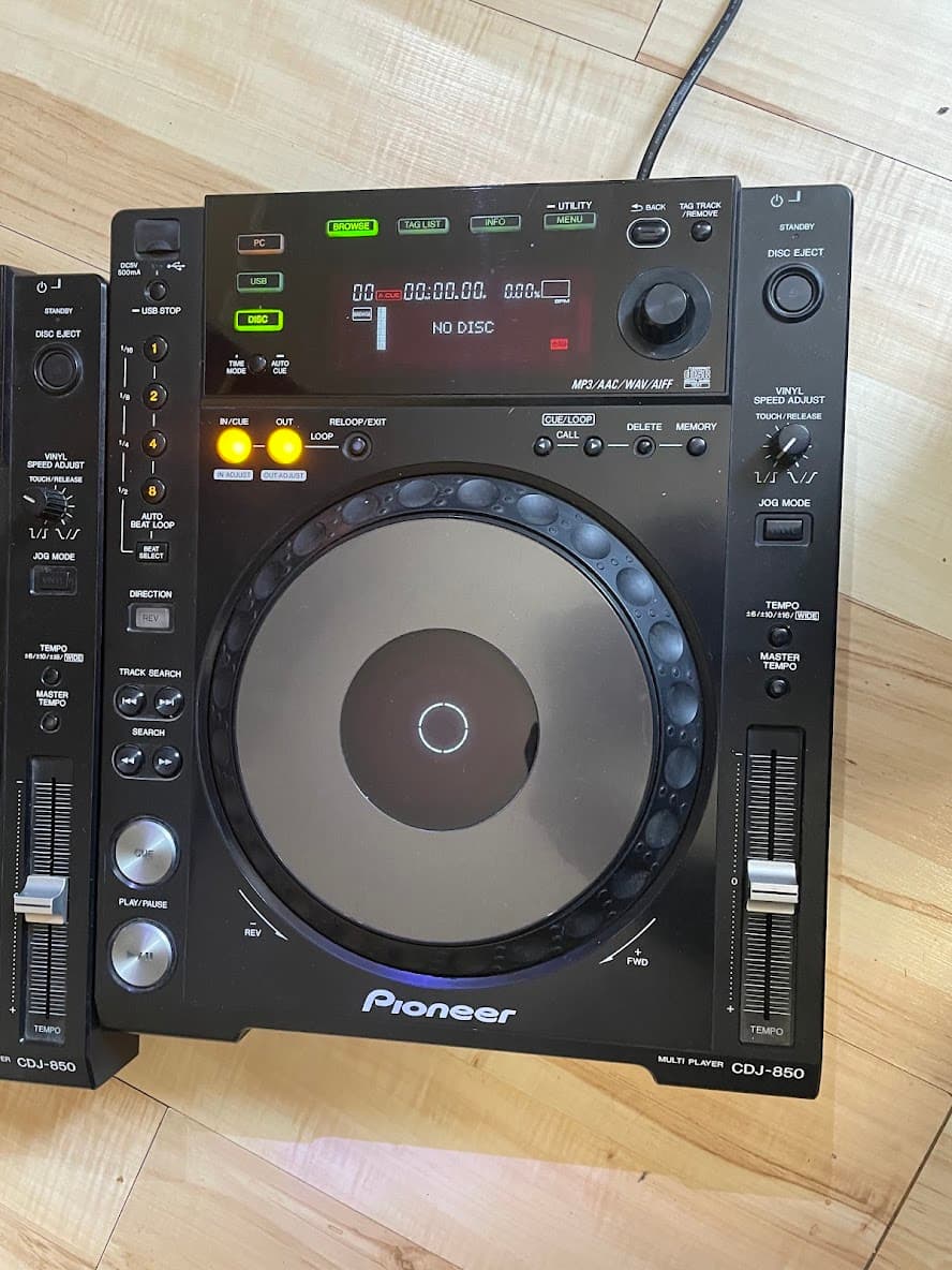 DJ проигрыватель Pioneer CDJ850